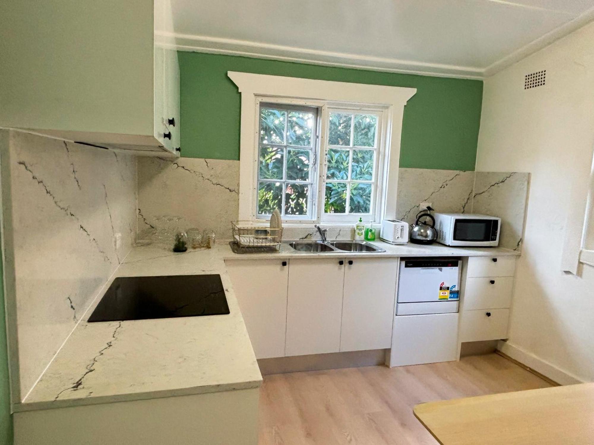 Three Bedroom House Within Walking Distance To Light Rail Station Sydney