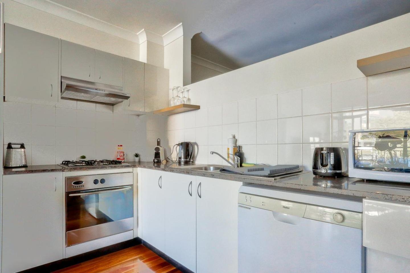 Apartment Stylish 1 Bedroom With Balcony Surry Hills Sydney