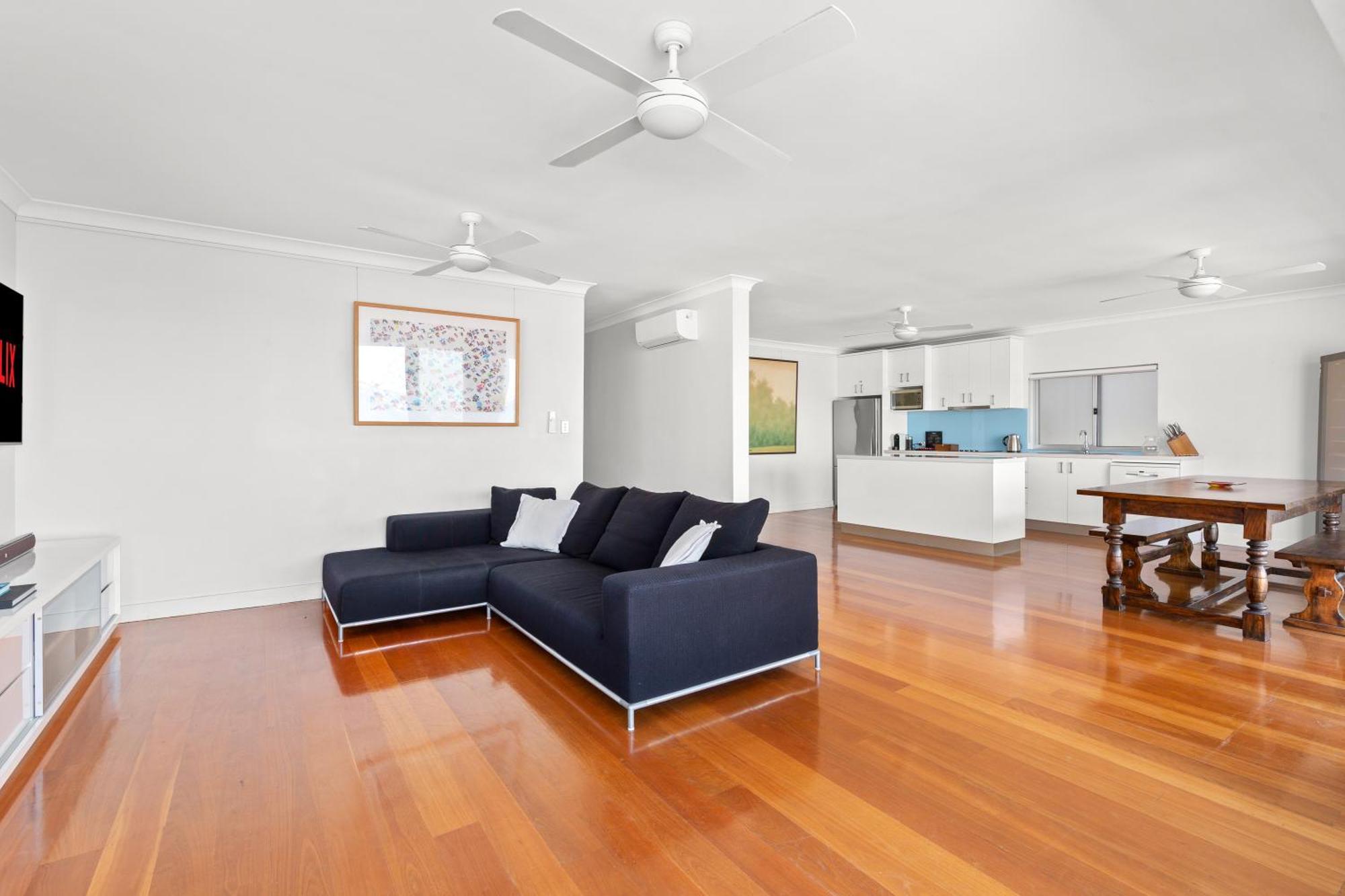 Apartment Beachfront Luxury 3 Beds With Ocean View Balcony Sydney