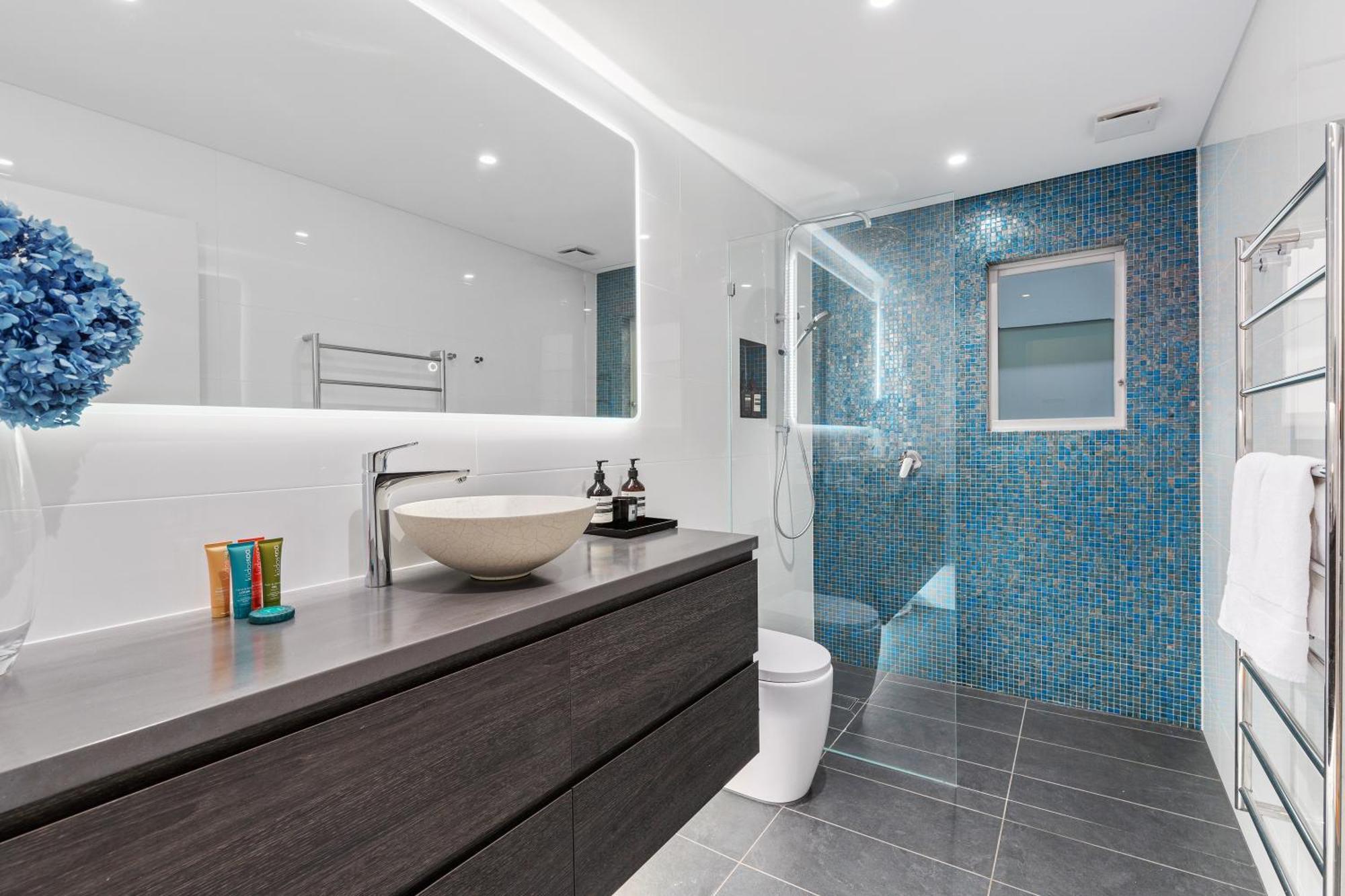 Beachfront Luxury 3 Beds With Ocean View Balcony