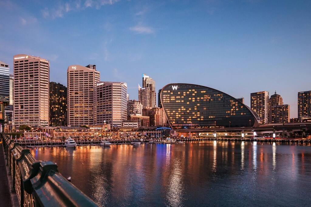 Apartment Chic Modern Oasis - Steps From Darling Harbour Sydney