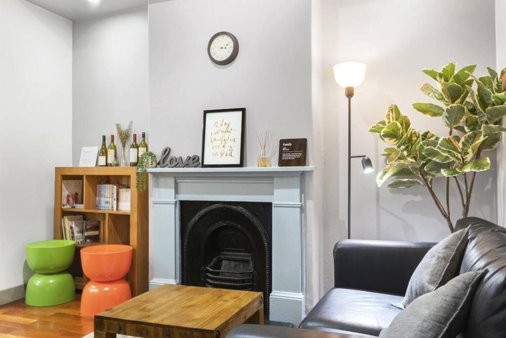 Holiday home Stylish 2 Story Terrace House In Chippendale *