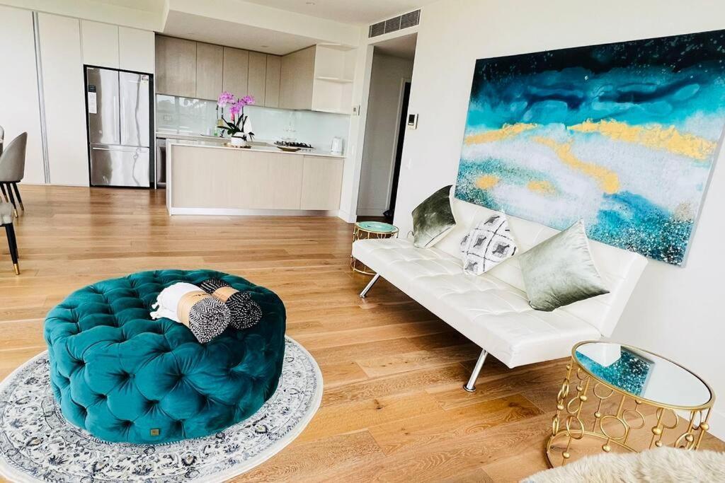 Lindfield Steps To Train And Shopping Apartment
