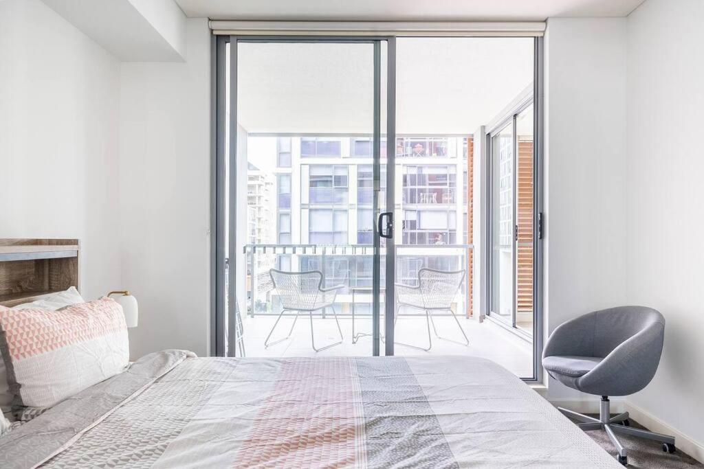 10m Lovely 2bedroom Abnb Near Airport & With Free Parking