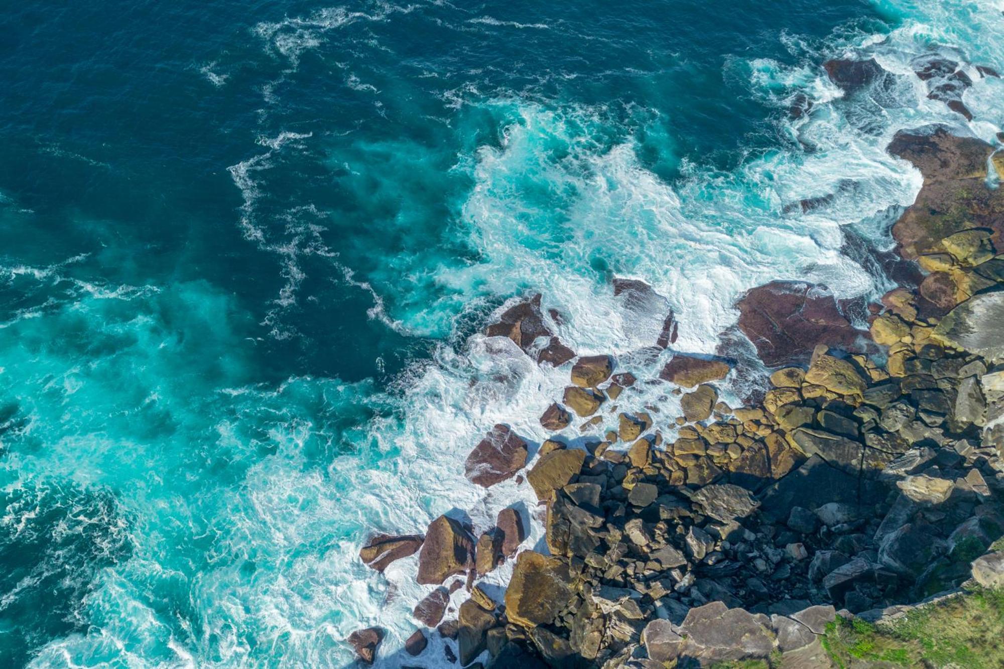 Upscale Cliffside With Ocean Views North Bondi