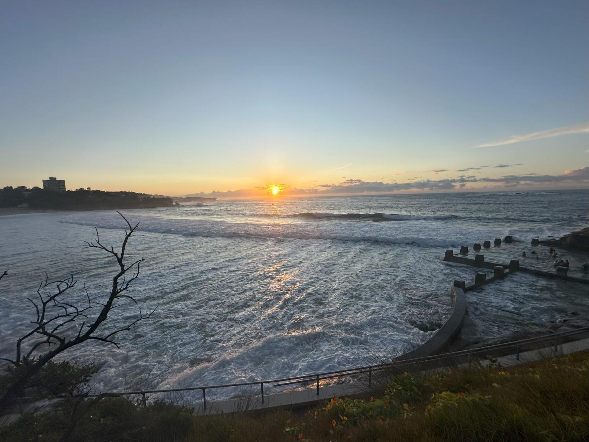 Coogee Sunrise Shared With Parking, Balcony & Work Desk Homestay *