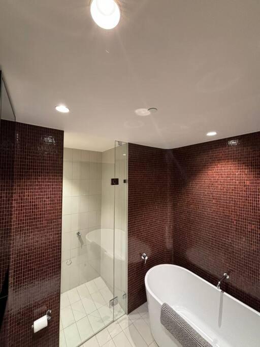 Accessible 2 Bedroom Centre