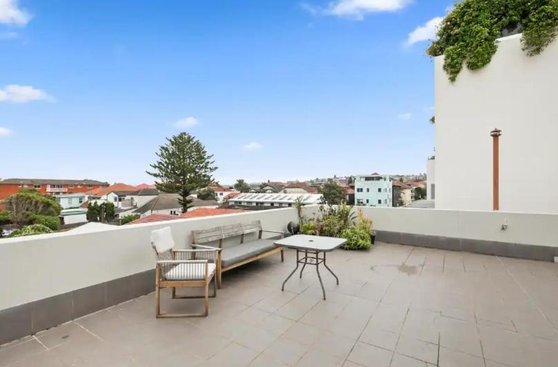 Beachside Bright Unit - Sleeps 4! Apartment *