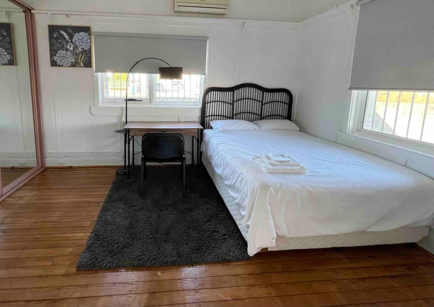 Mascot 5 Mins To Airports 17 Mins To Cbd Homestay