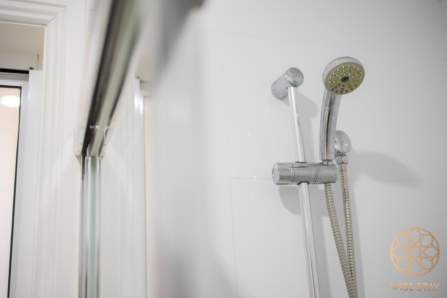 Hurstville 2br Granny Flat Near Shopping & Train Apartment