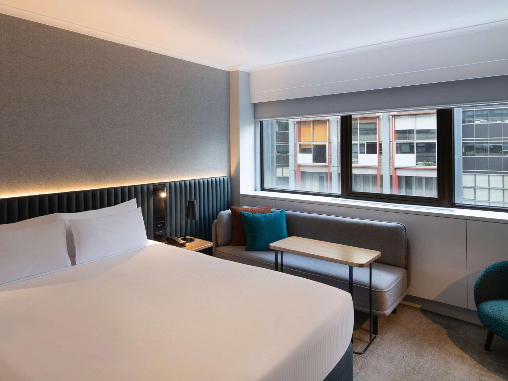 Novotel Centre Hotel 4*