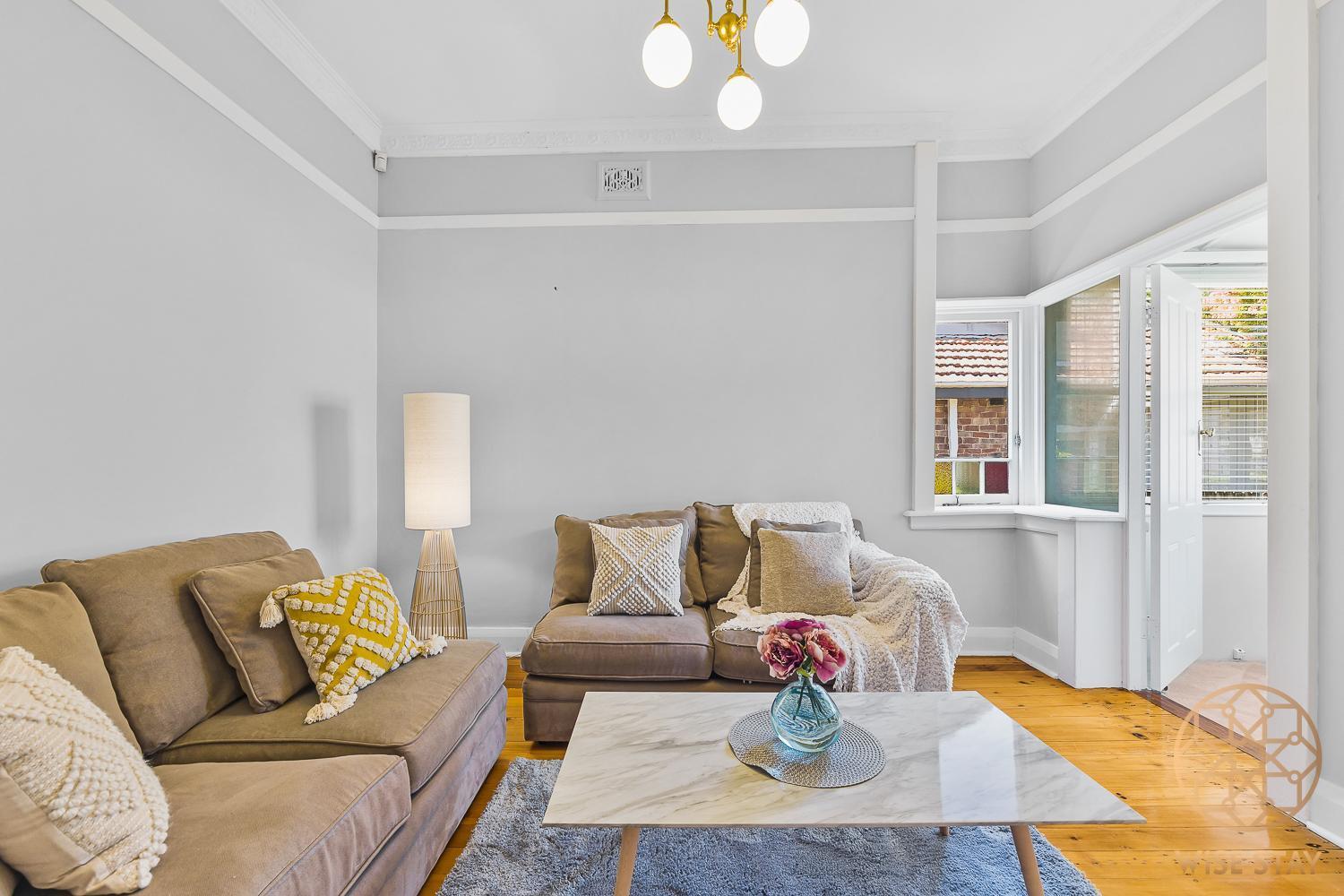 Greenwich Luxury Near Wharftraincbd Steps To Sea Holiday home *