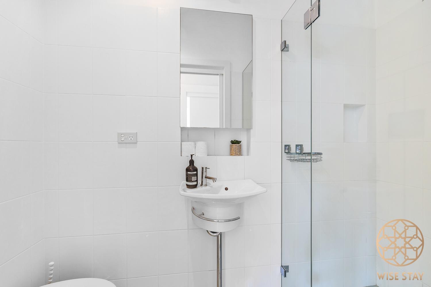 Greenwich Luxury Near Wharftraincbd Steps To Sea Holiday home