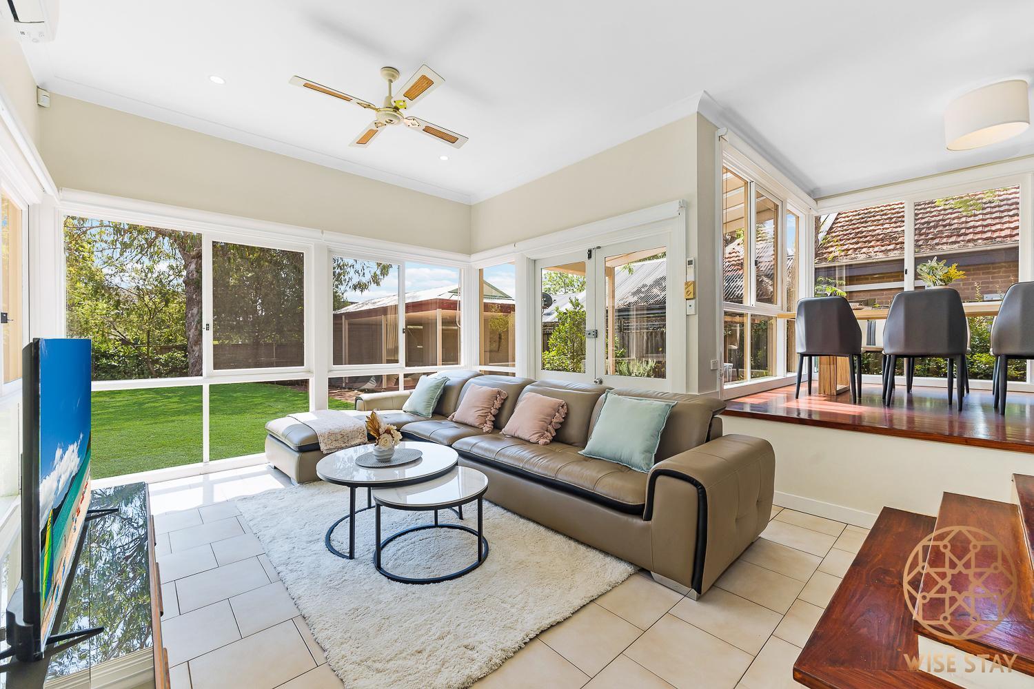 Greenwich Luxury Near Wharftraincbd Steps To Sea Holiday home *