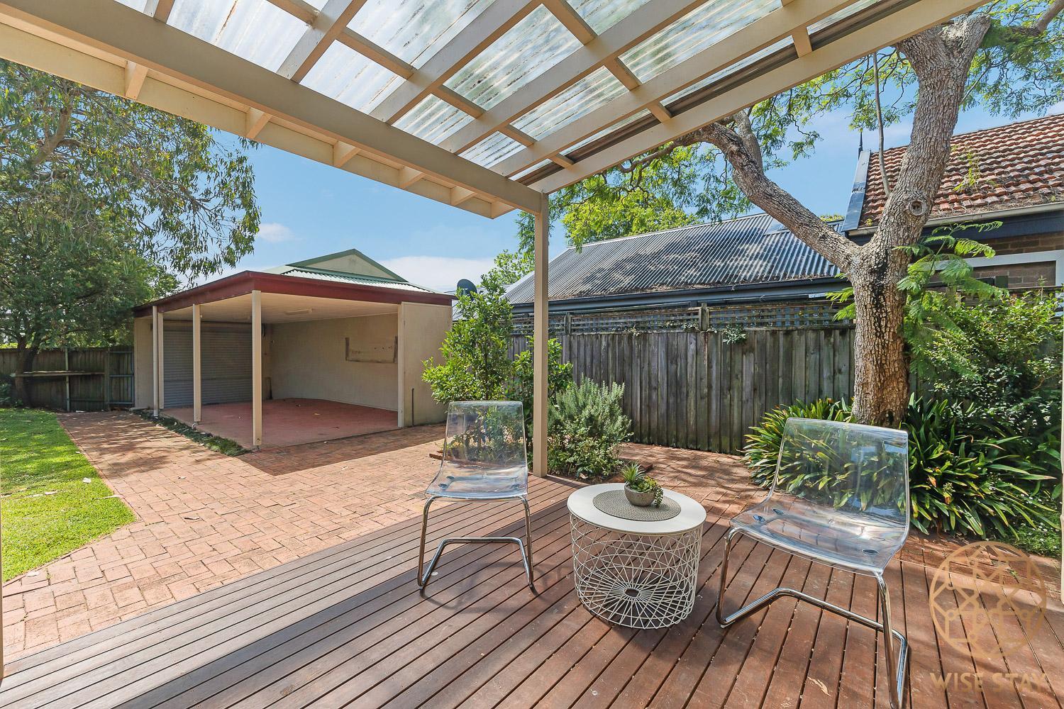 Holiday home Greenwich Luxury Near Wharftraincbd Steps To Sea