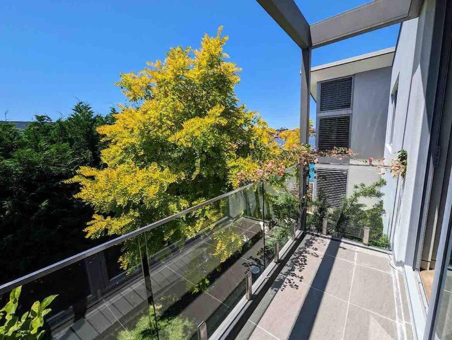 Waterfront Oasis ,panoramic Views, Infinity Pool