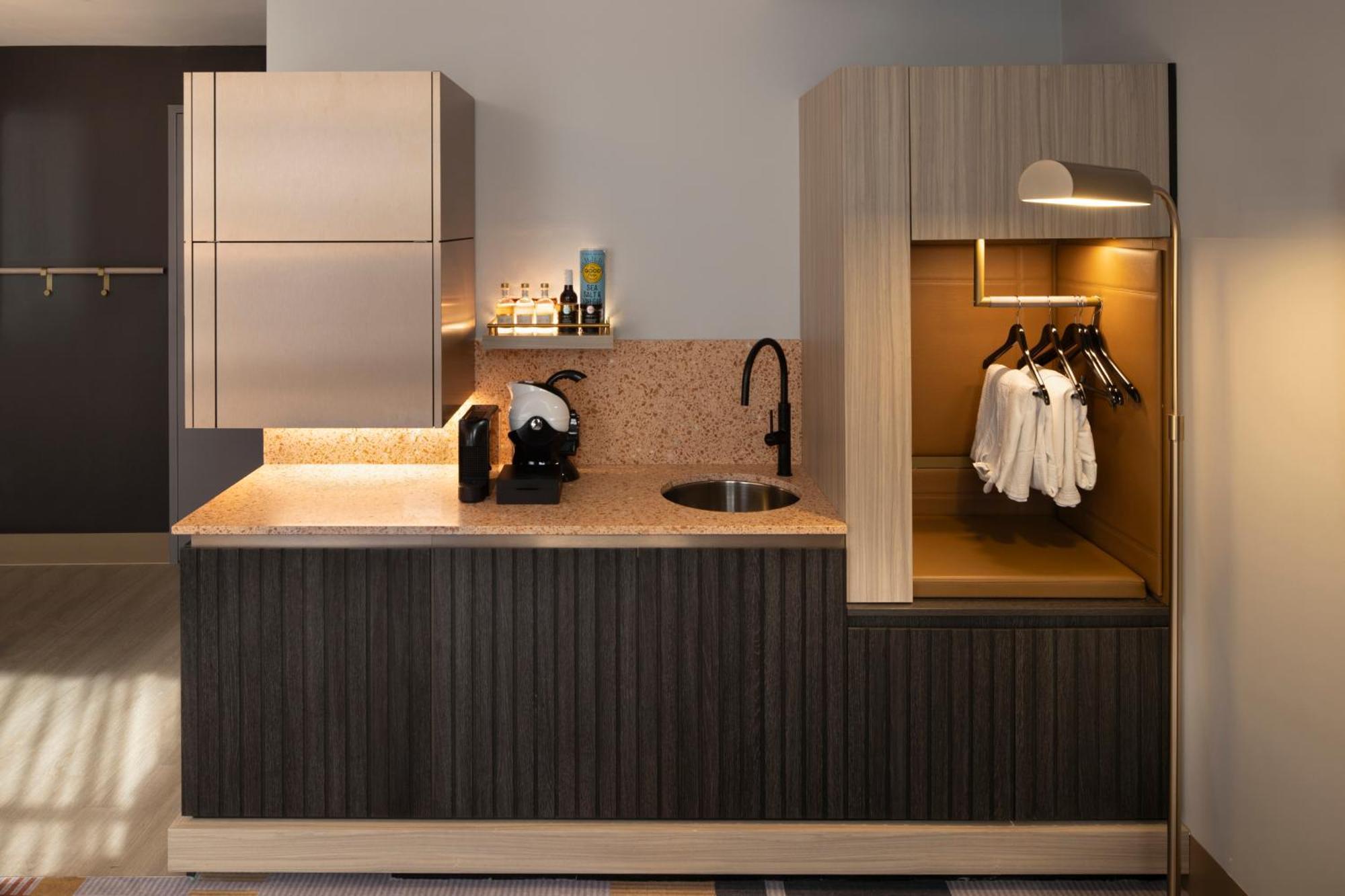 Hotel Mercure Martin Place 4*