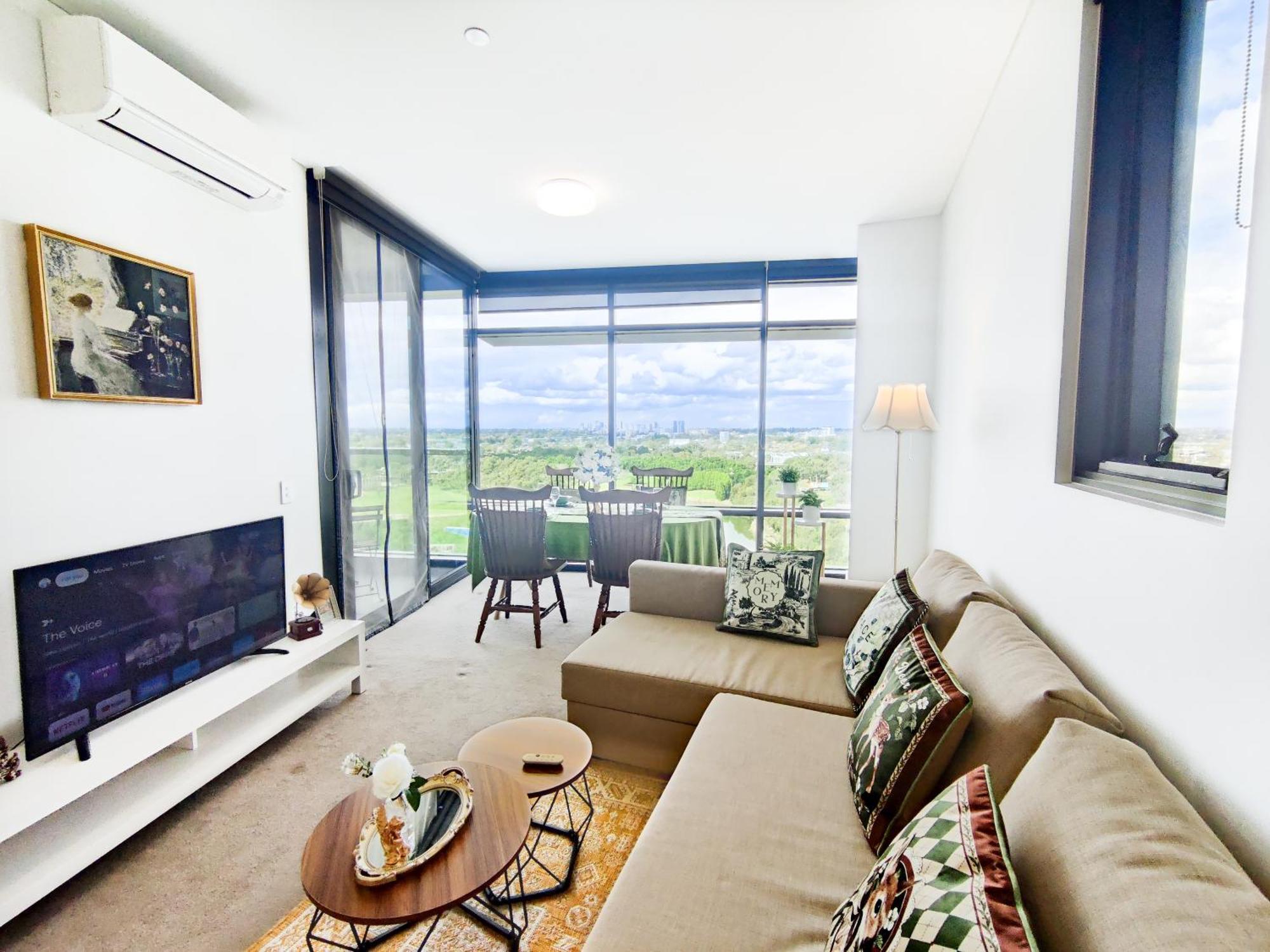 Apartment Cozy W Park View By Stadiums *