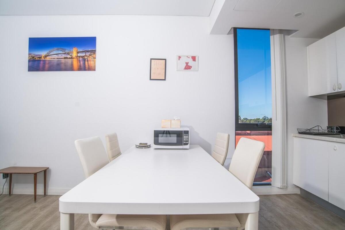Apartment Ultimate Rosebery Convenience - Parking Available Sydney