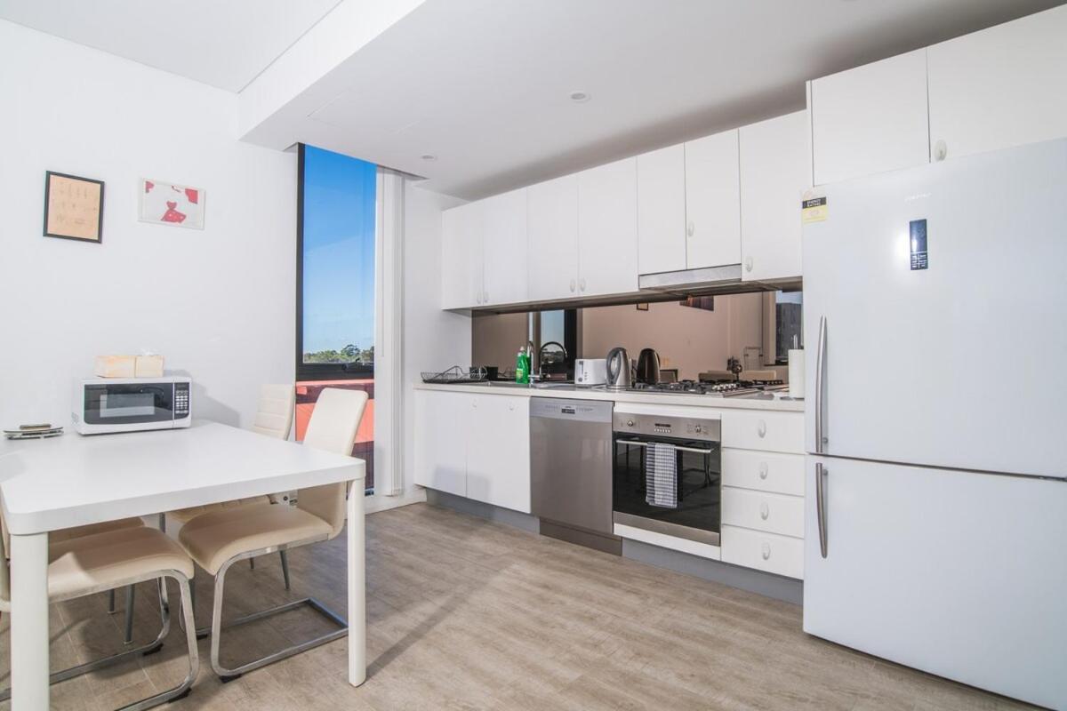 Apartment Ultimate Rosebery Convenience - Parking Available *