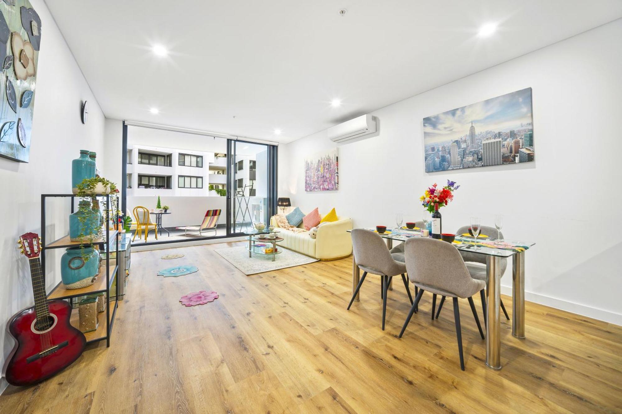 Modern Toy Style At Heart Kogarah Apartment