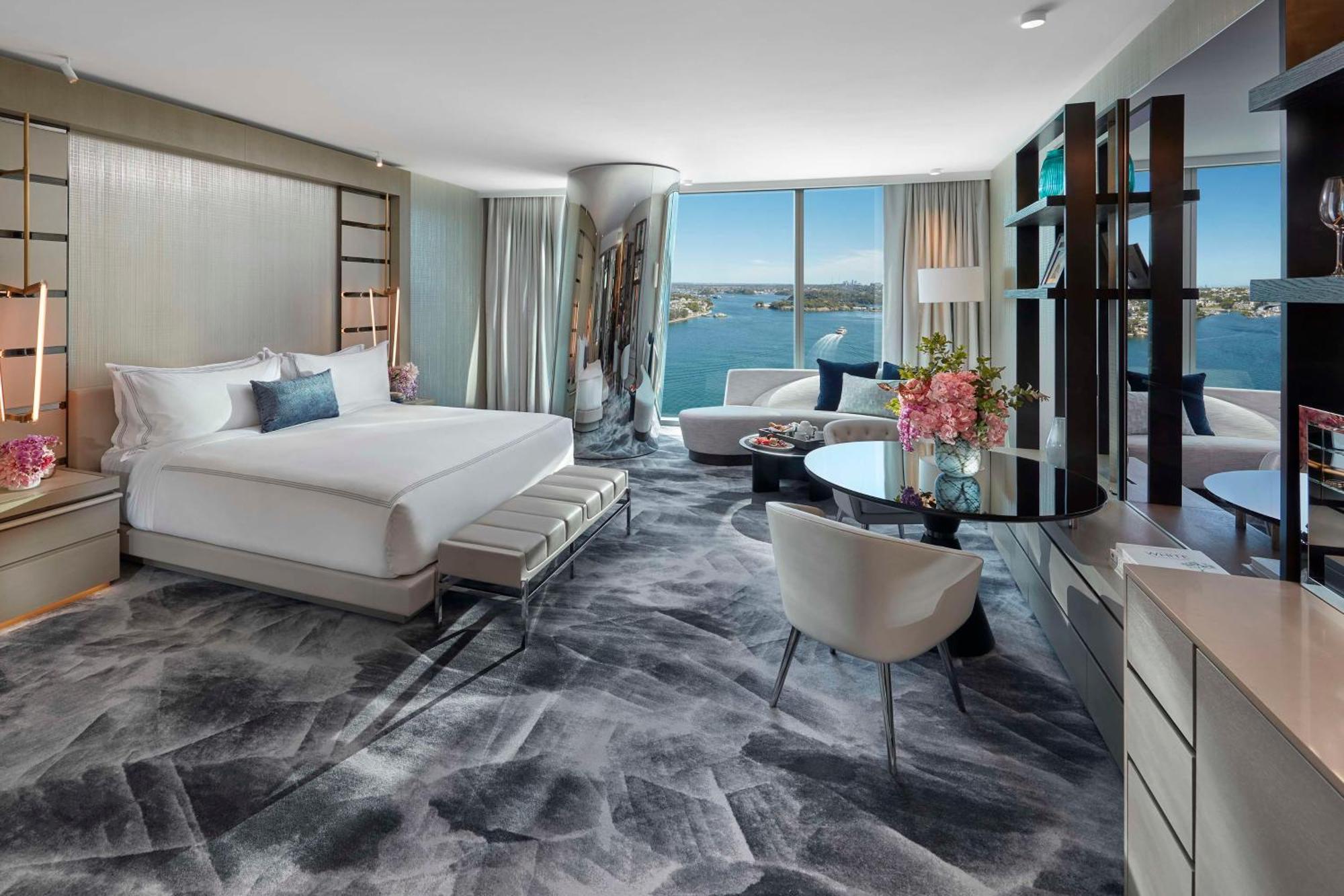 Hotel Crown Towers