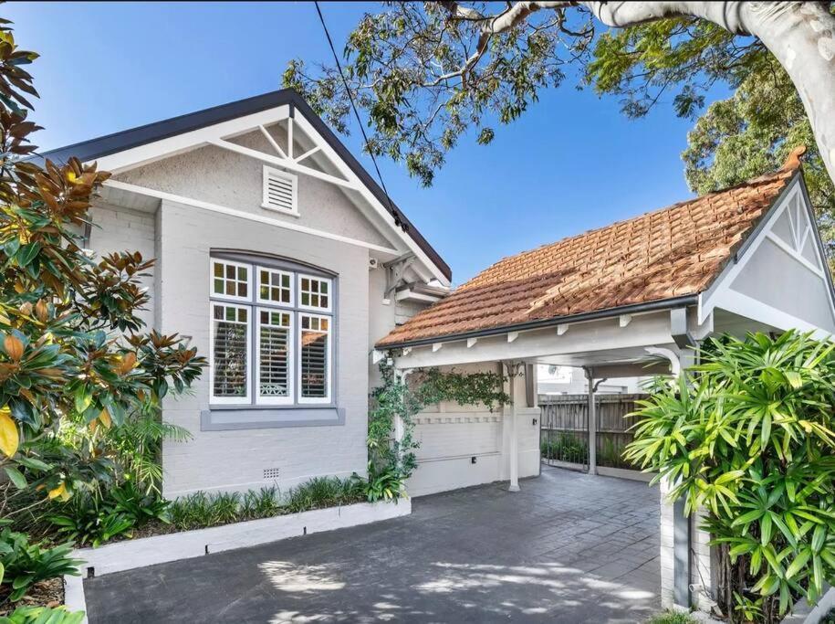 Holiday home House 3 Bedrooms 2 Baths 2 Parkings In Mosman Sydney