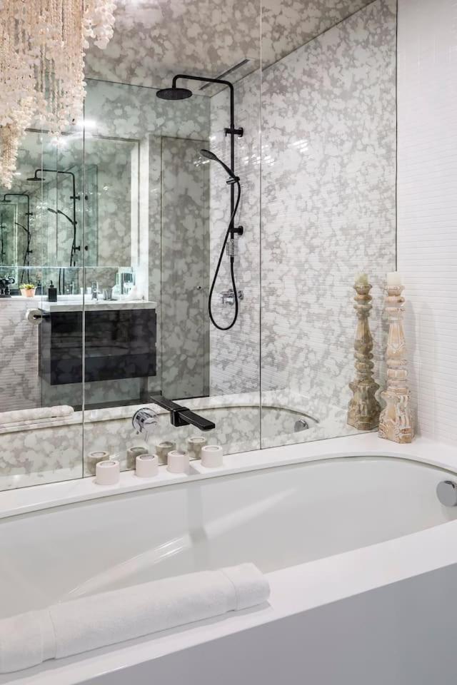 Balinese Charm Meets Living In Inner Apartment Sydney