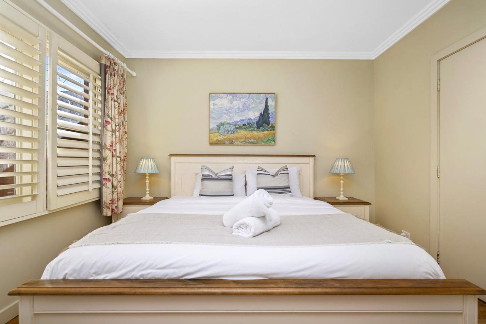 Chatswood 2-level Garden View & 3b2b Sydney