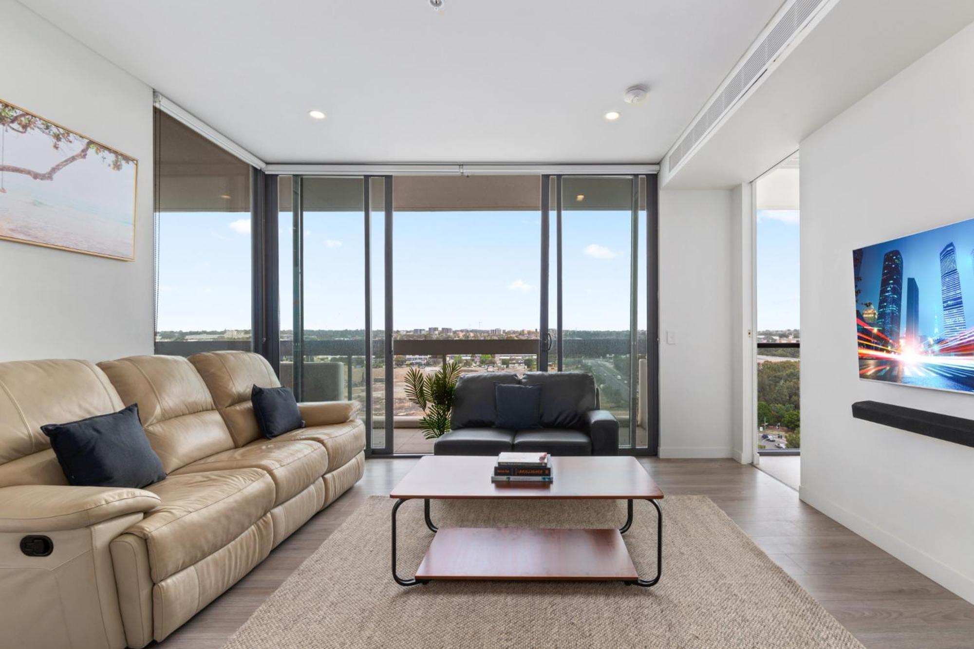 Luxe 2-bed: Modern Interiors Balcony & Bbq Area Apartment *