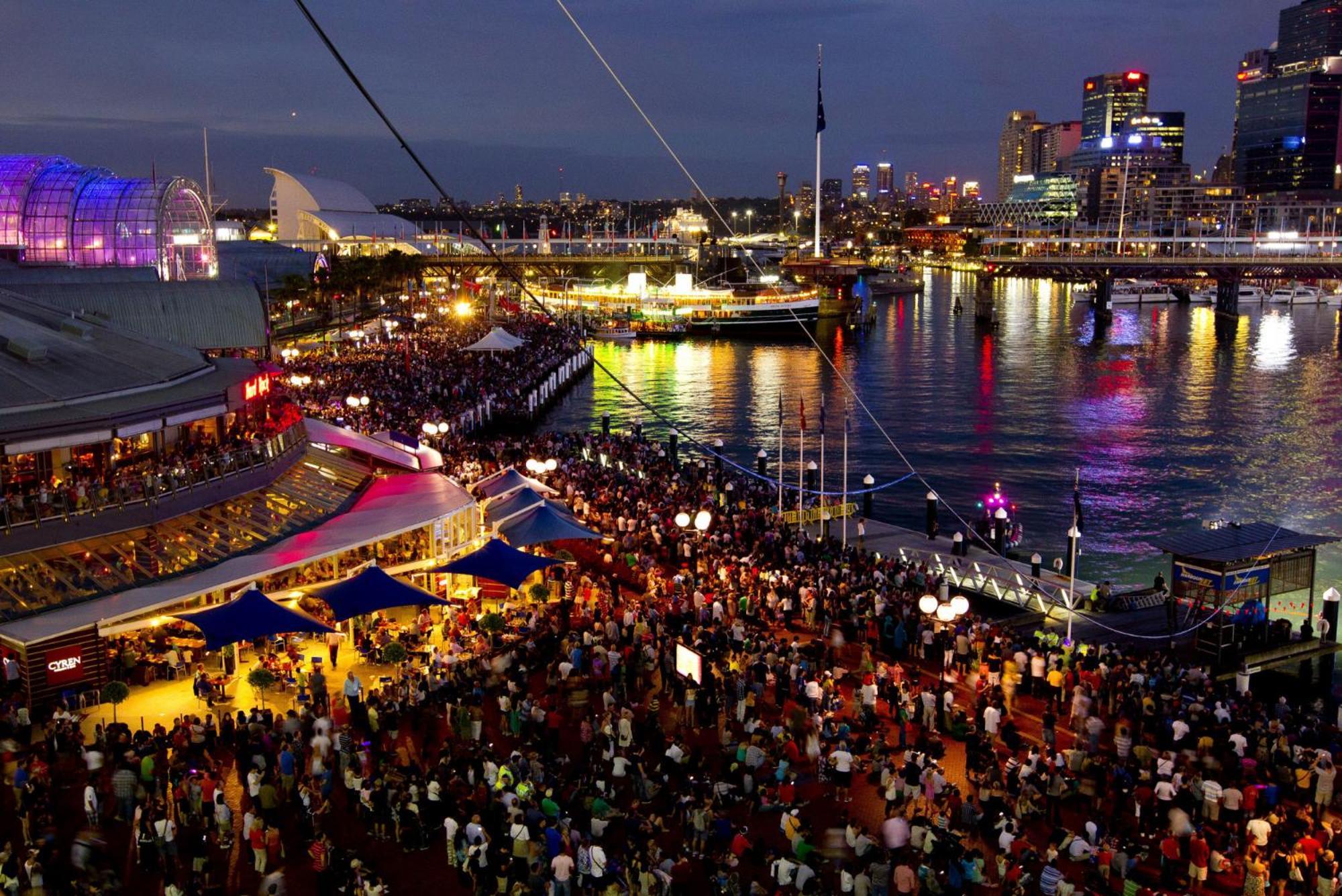 Apartment Thriving Location, Dining Hub Near Cbd Sydney