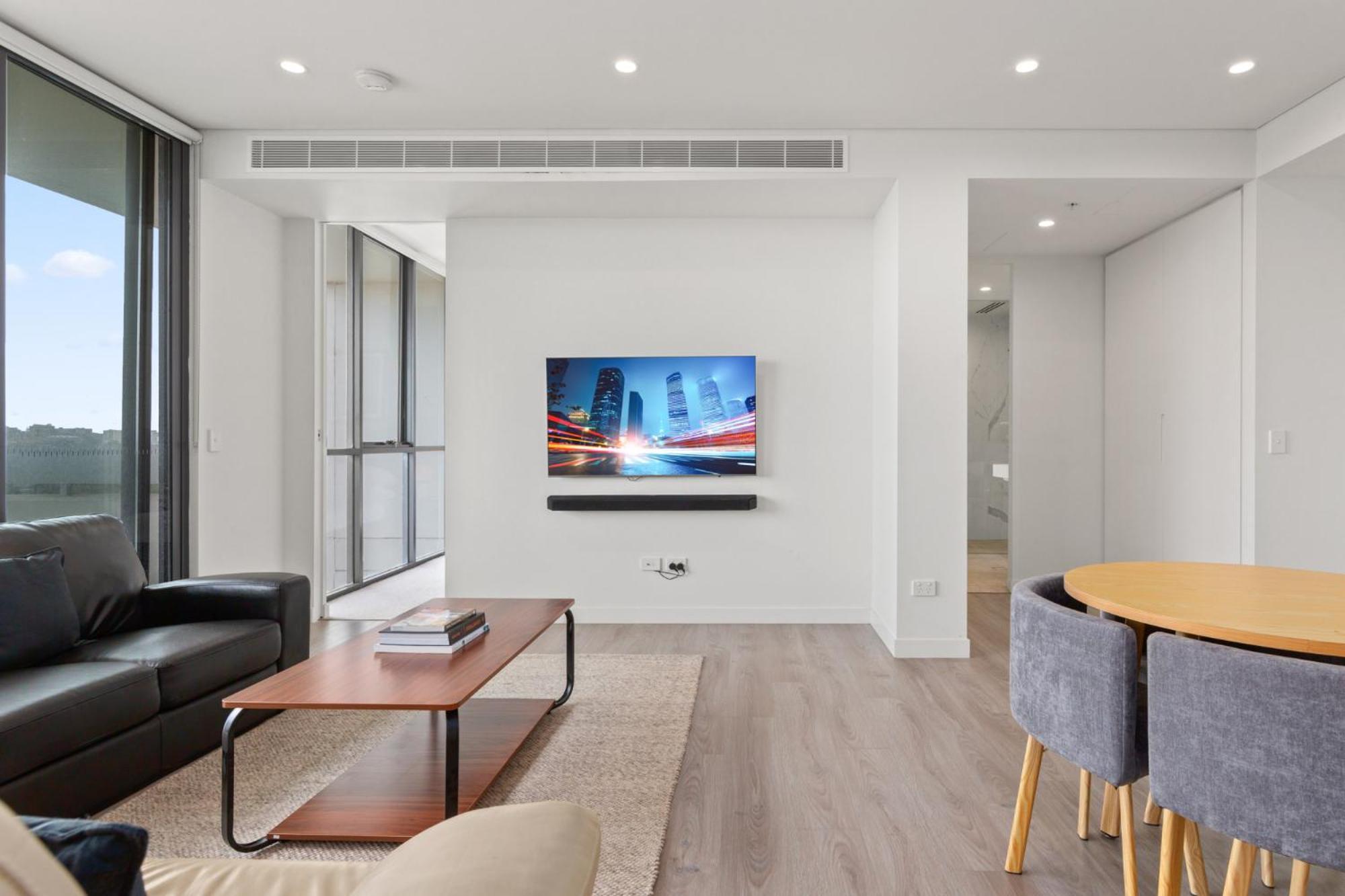 Apartment Luxe 2-bed: Modern Interiors Balcony & Bbq Area *