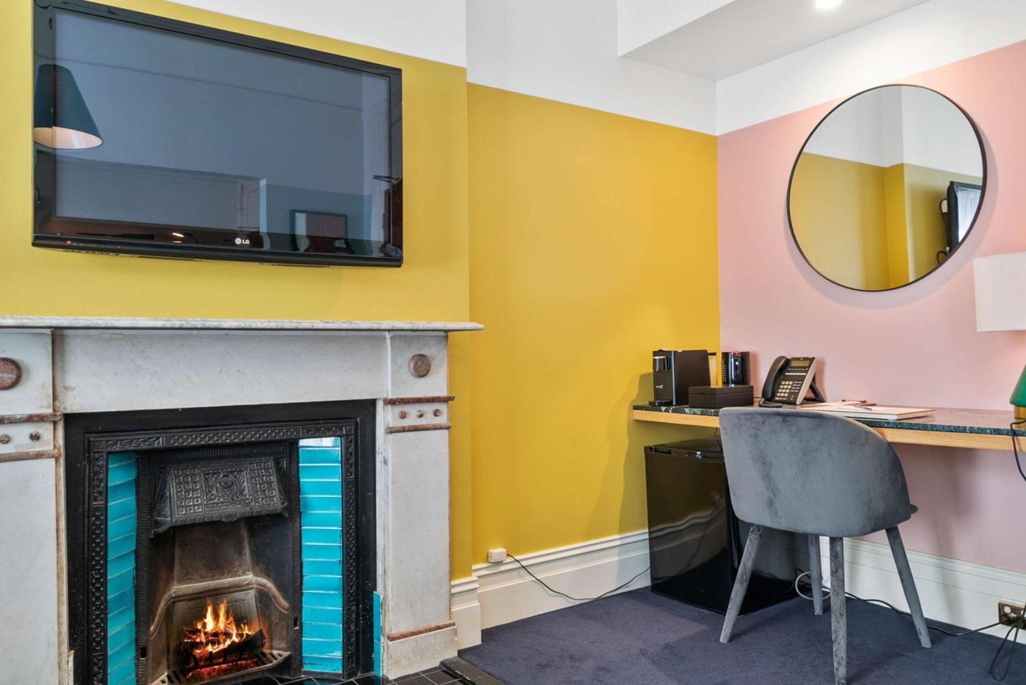 Hotel Harry, Ascend Collection