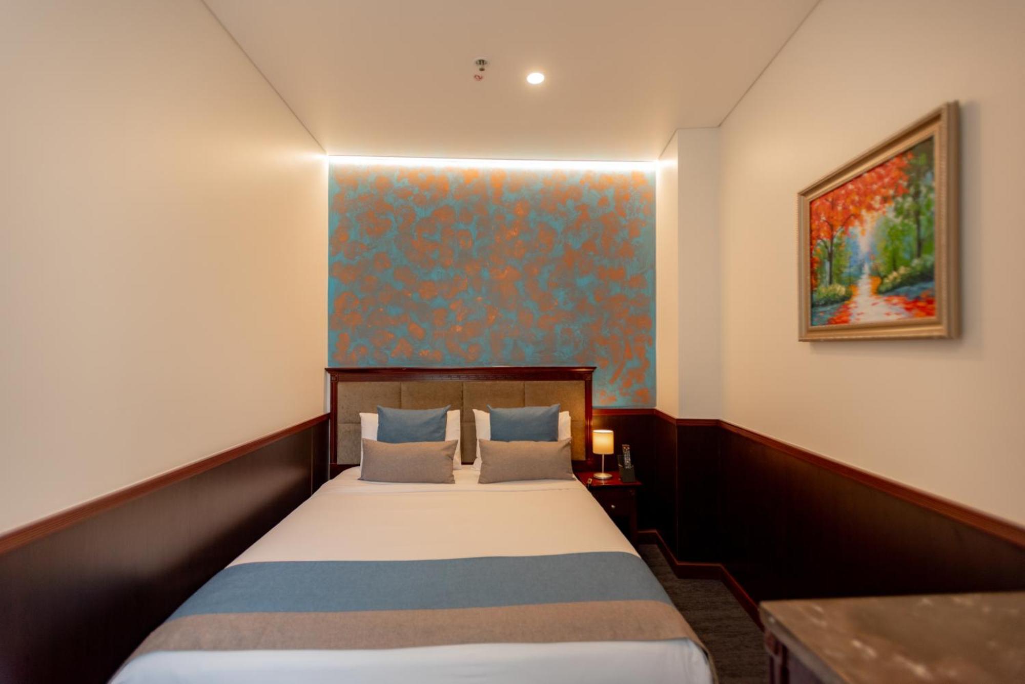 Yehs Cbd Hotel 4*