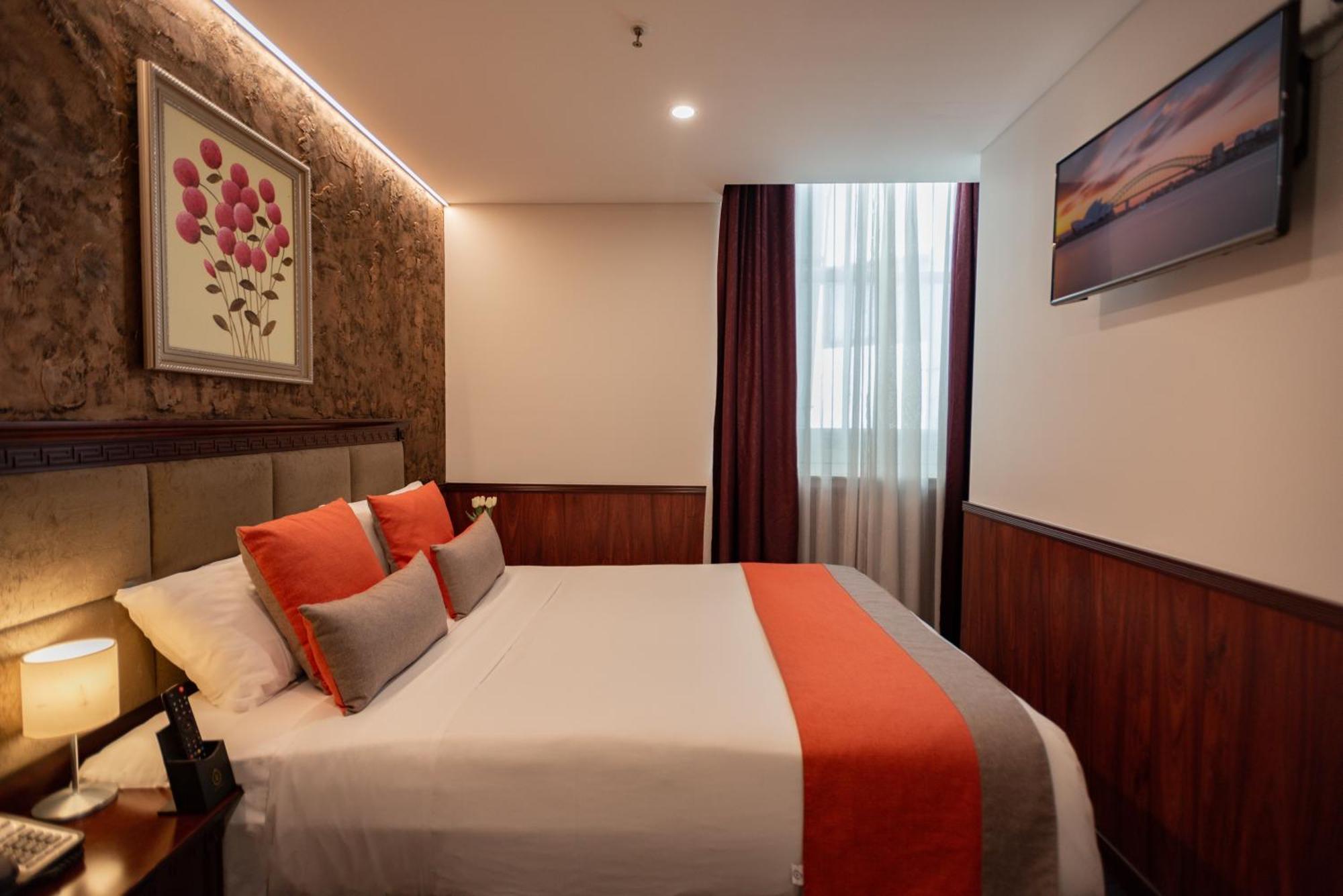 Yehs Cbd Hotel