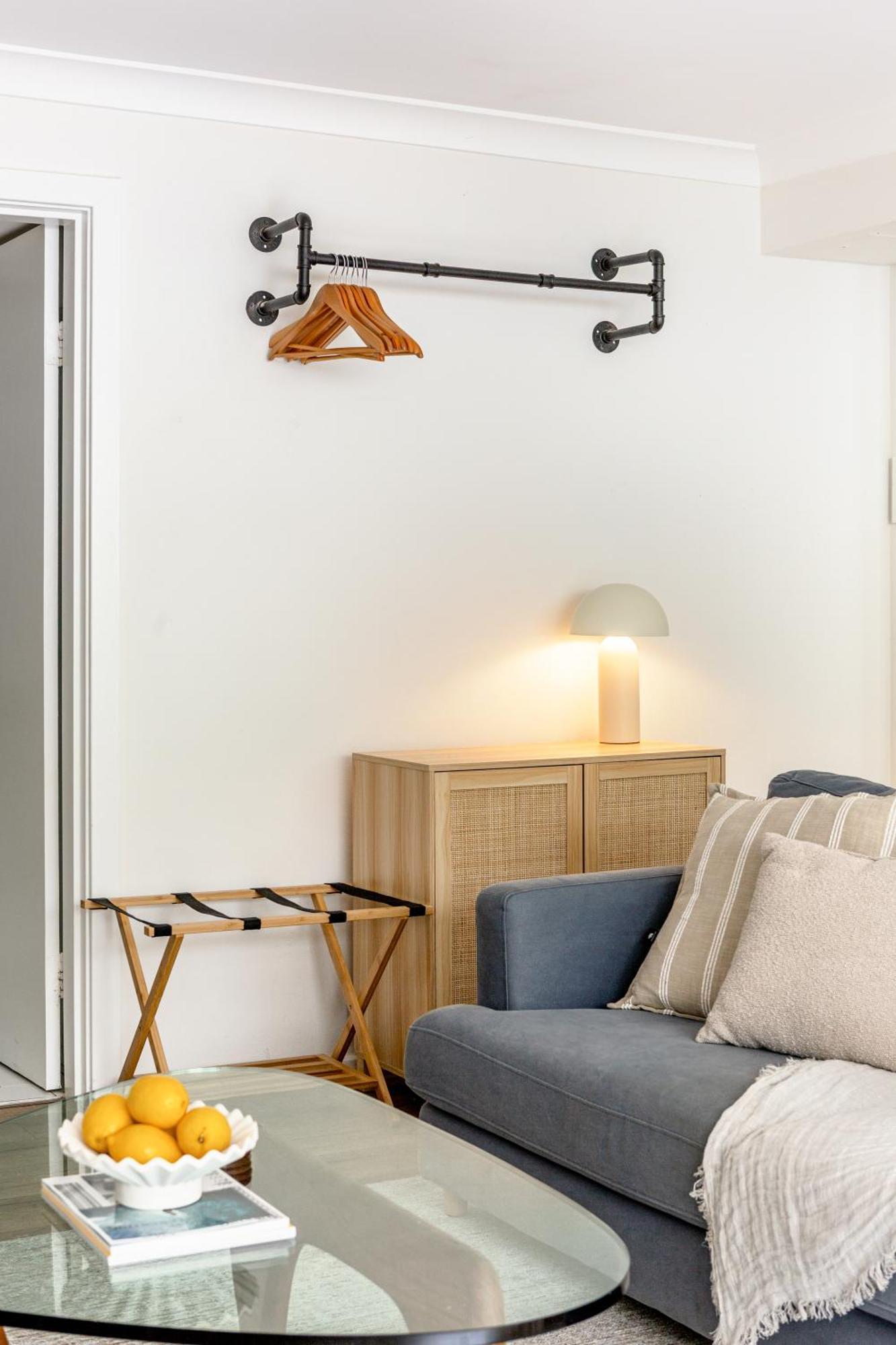 Manly Chic - A Breezy Beachside Apartment *