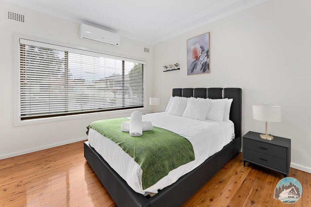 Holiday home Spacious 4-bed Family In North Ryde *