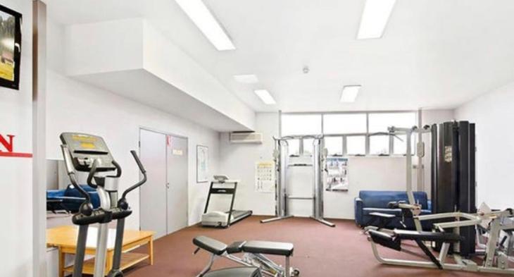 Chippen 324 With Pool And Gym Self- Catering Apartment *