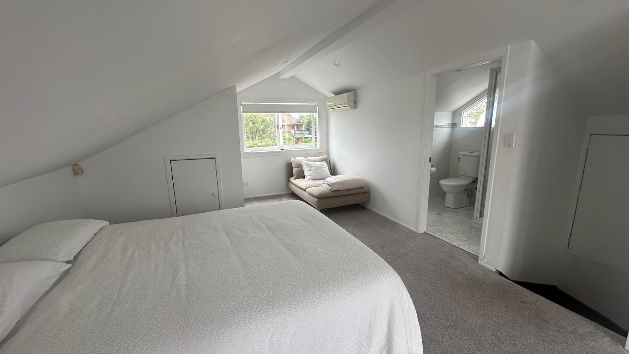 Delightful With Amazing Views! Holiday home Sydney