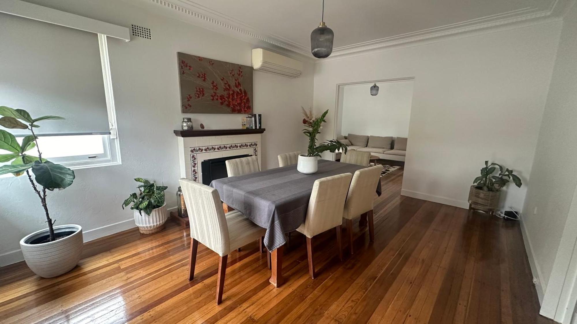 Delightful With Amazing Views! Holiday home Sydney