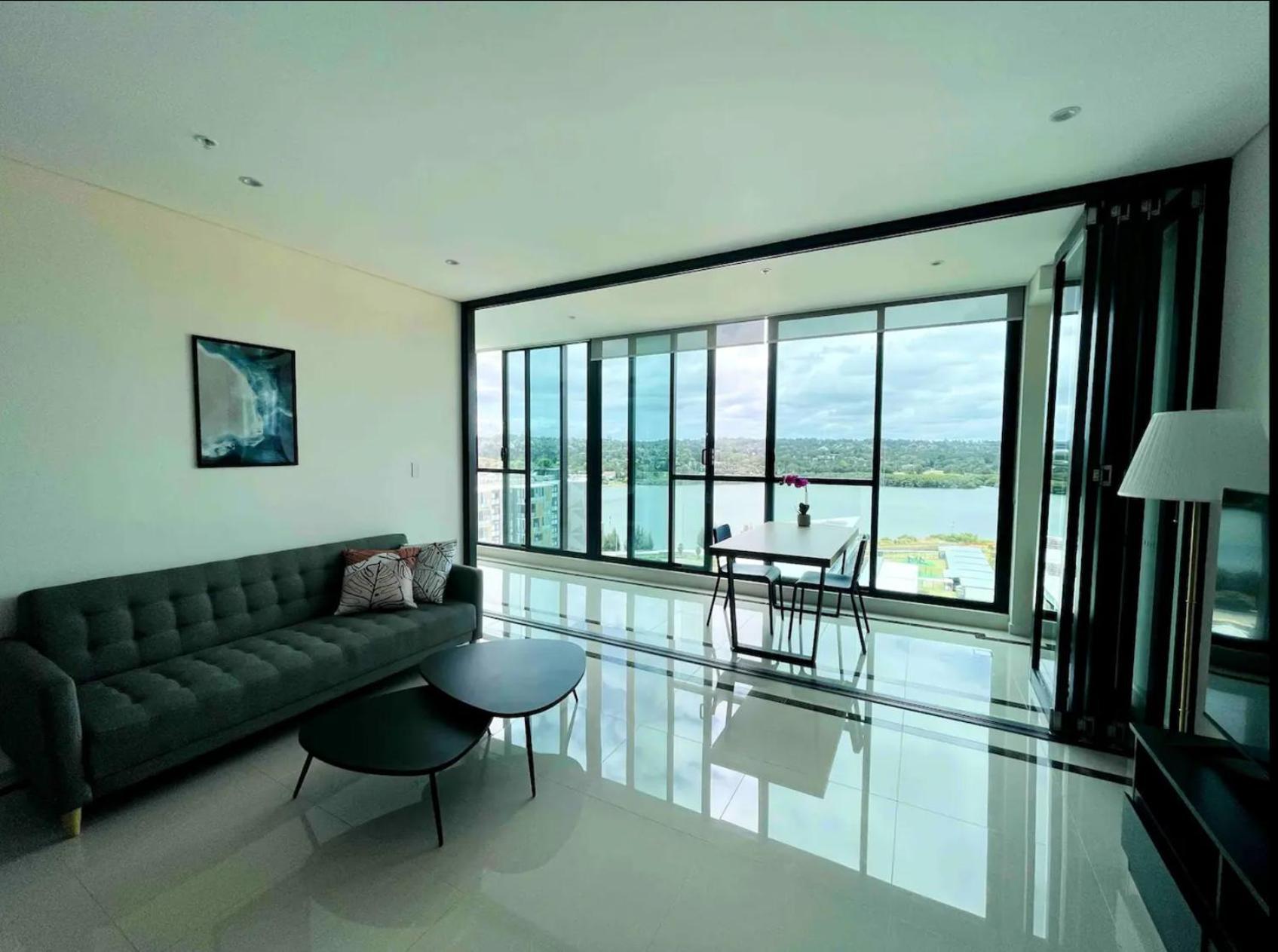 Apartment Sensational Waterview 2bed2baths -wifi Parking *