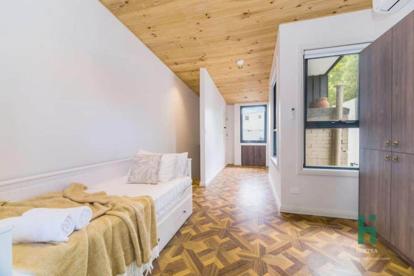 4 Bed Terrace In Surry Hills Apartment *