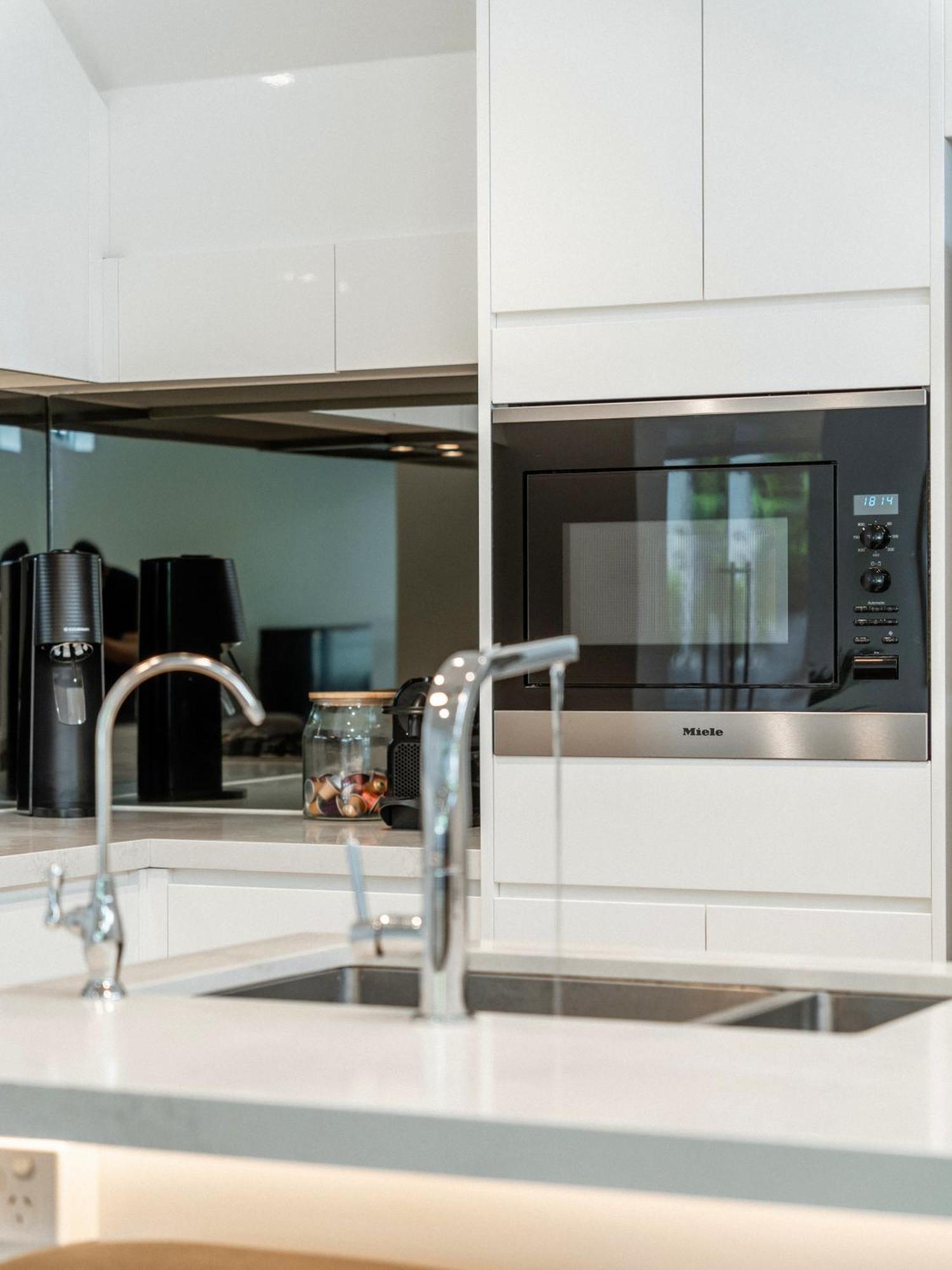 The Nancy Bondi Apartment *