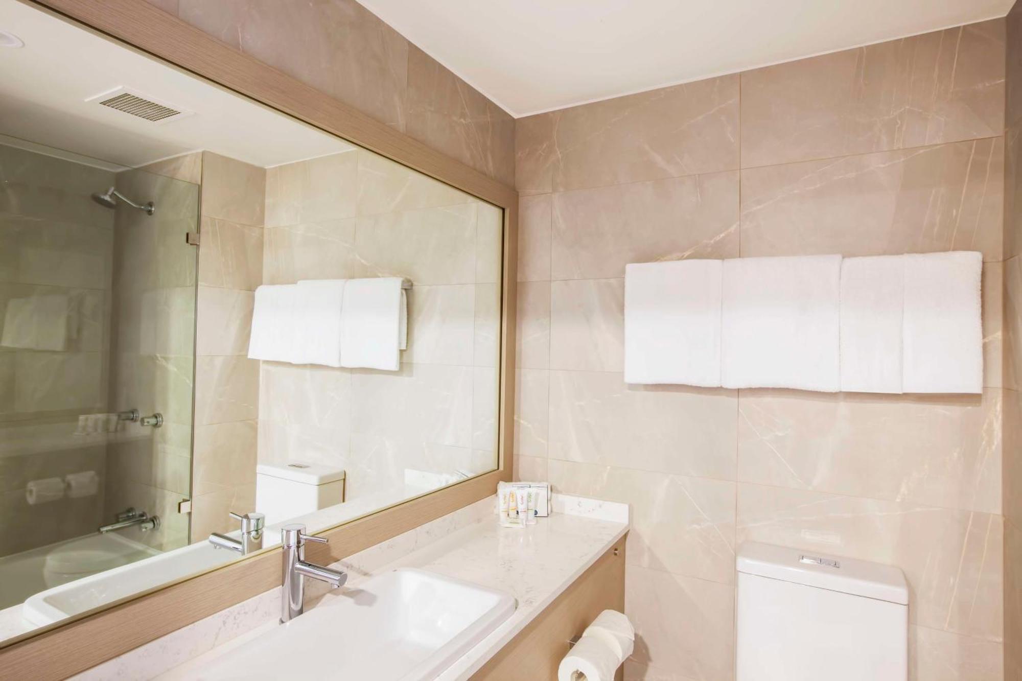 Metro Aspire 4* Sydney