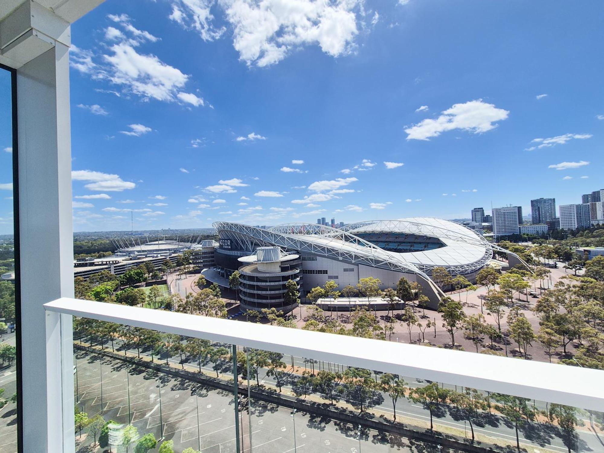 Olympic Park Escape 2br W Gym, Pool & Free Parking Sydney