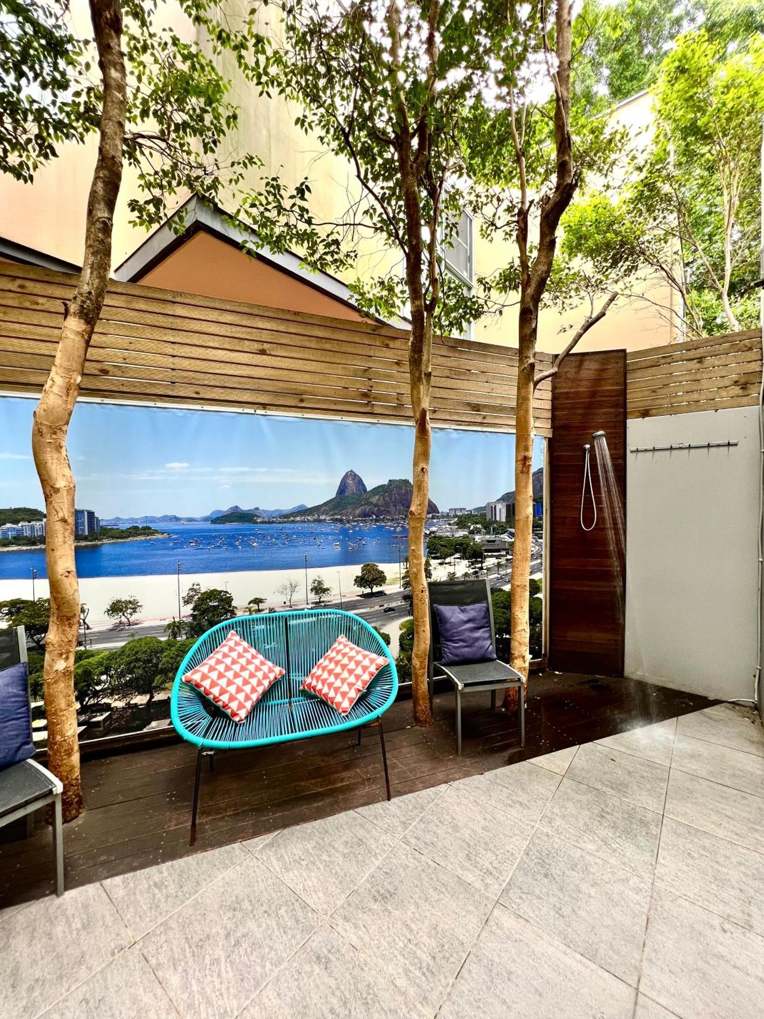 Bondi Stylish Bedroom Close To The Apartment