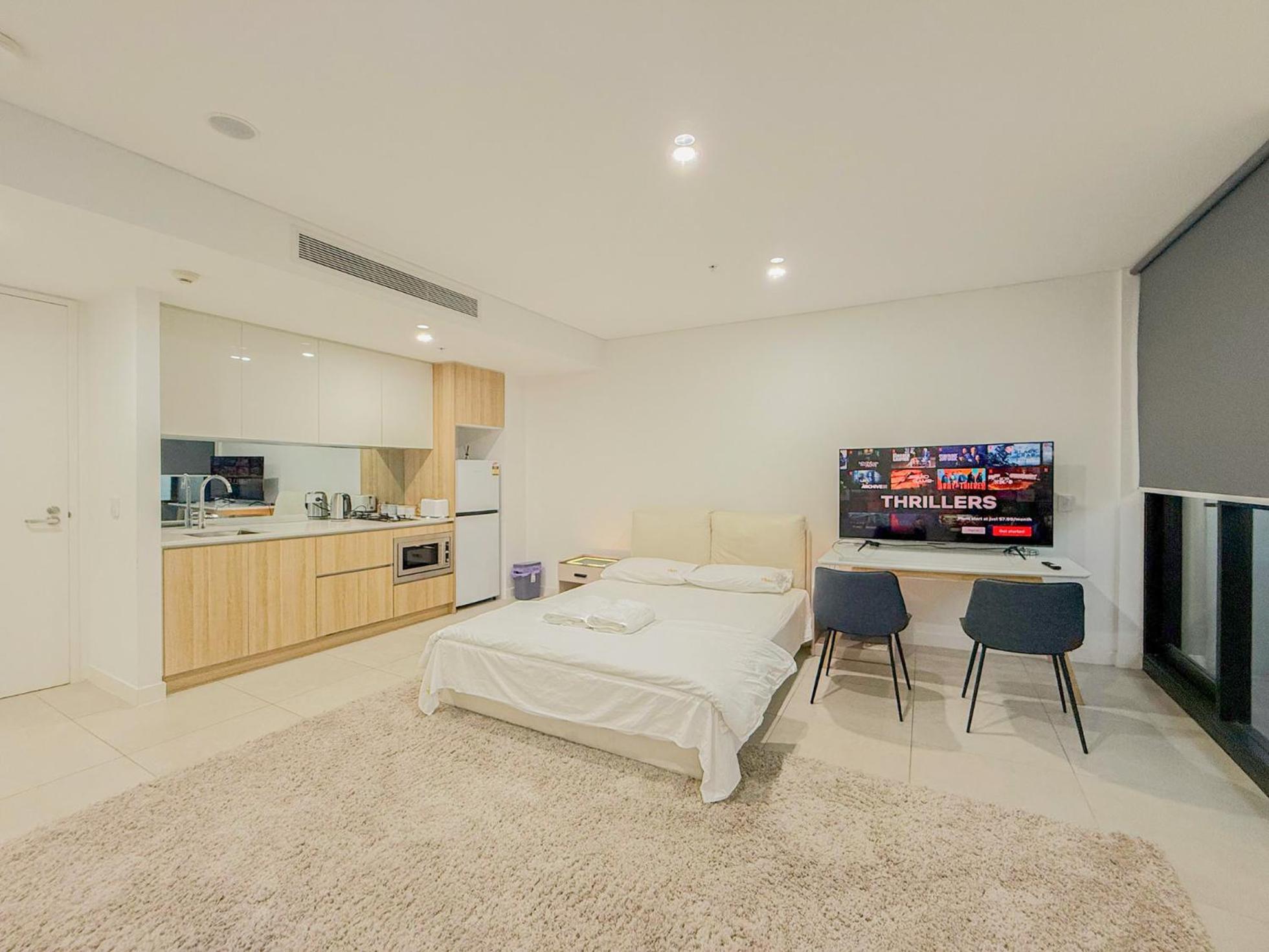 Burwood At St Luke Square Apartment *