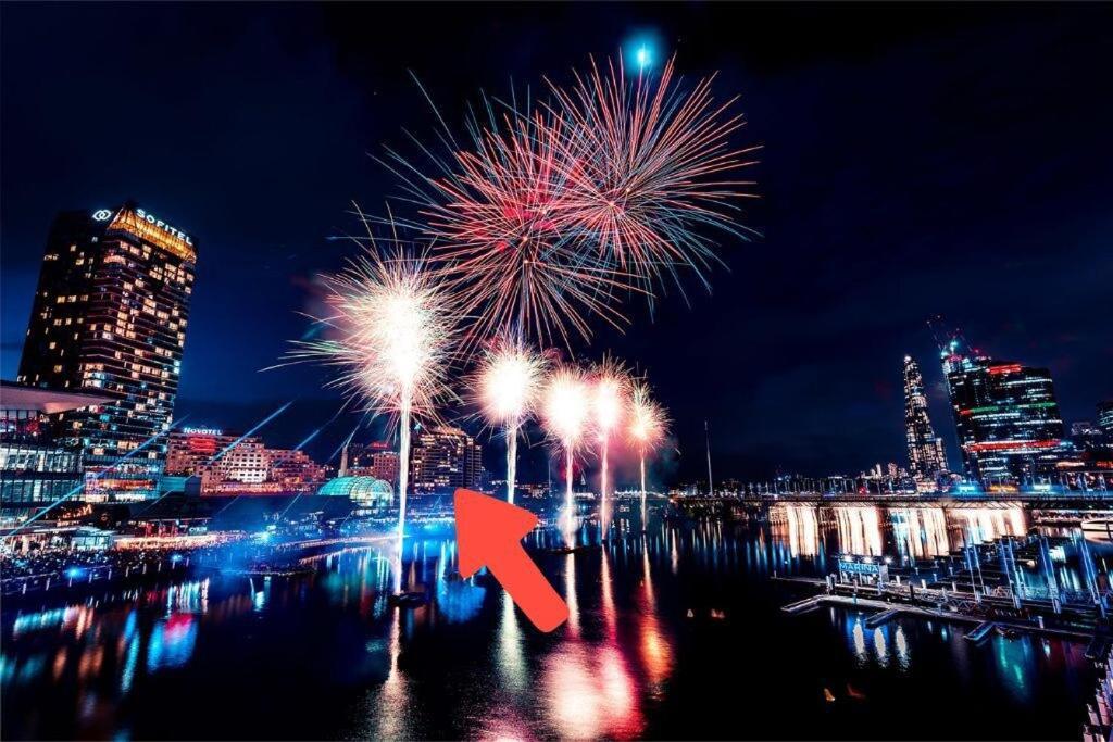 Fireworks, Views, Pool & Parking Sydney
