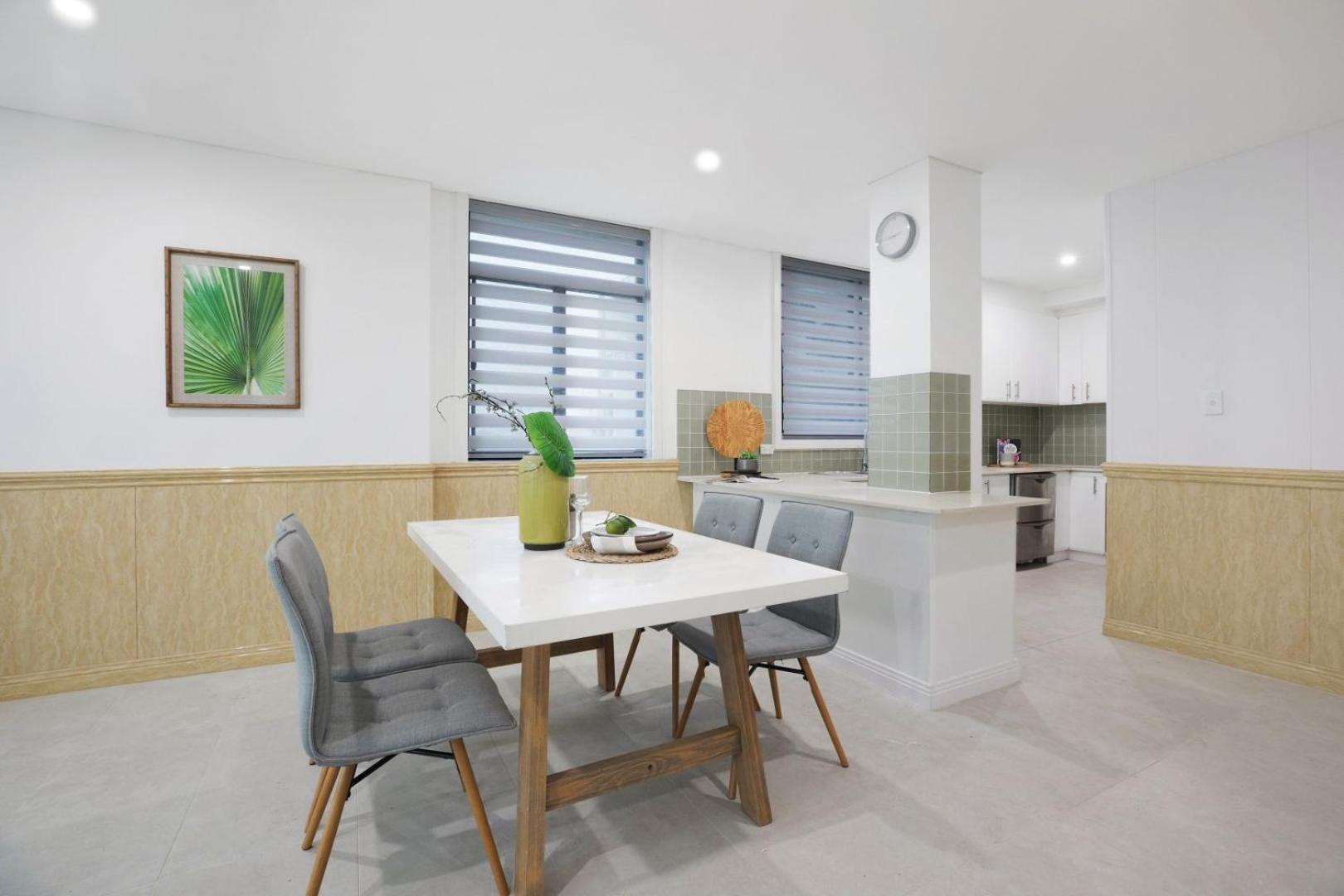 Penthouse In Rockdale Cbd * Sydney