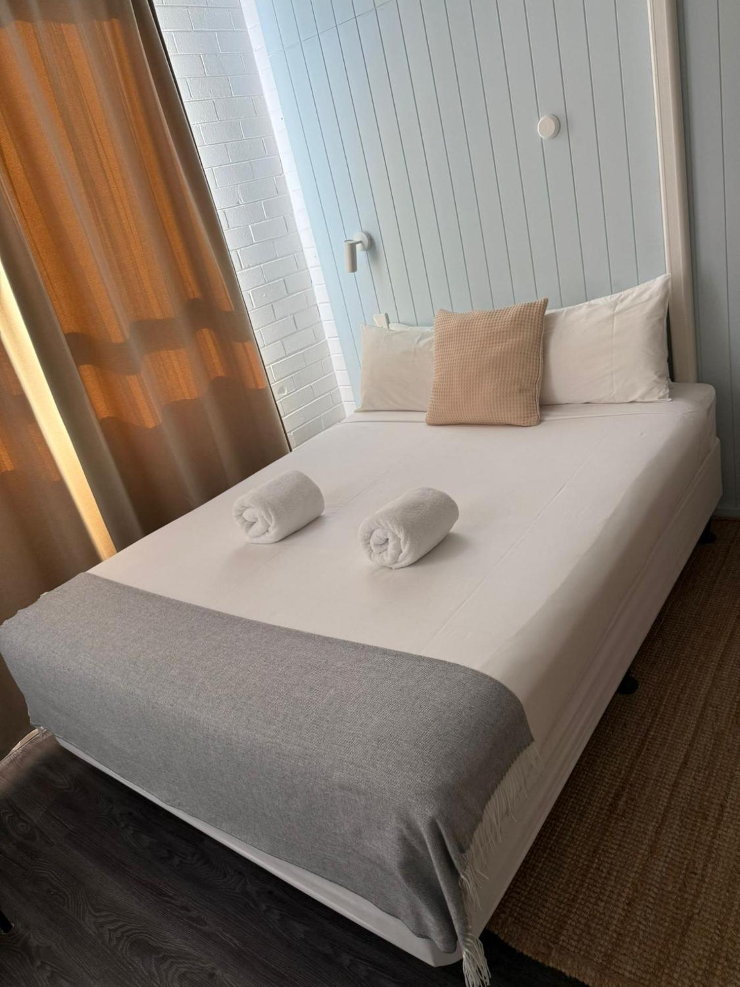 Little Coogee Hotel Hostel Sydney